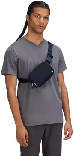 Lululemon Everywhere Belt Bag, True Navy | LuxyPrime